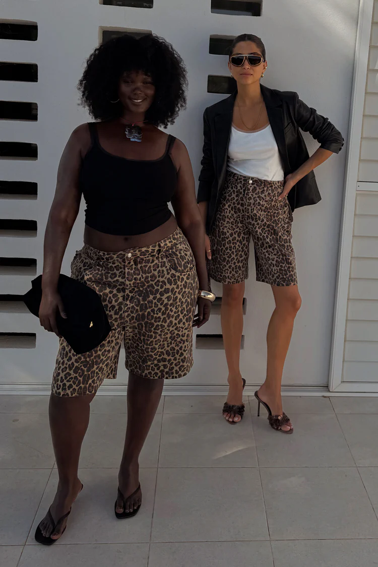Leopard Lucia Scallop Pocket Long Shorts - Image 5