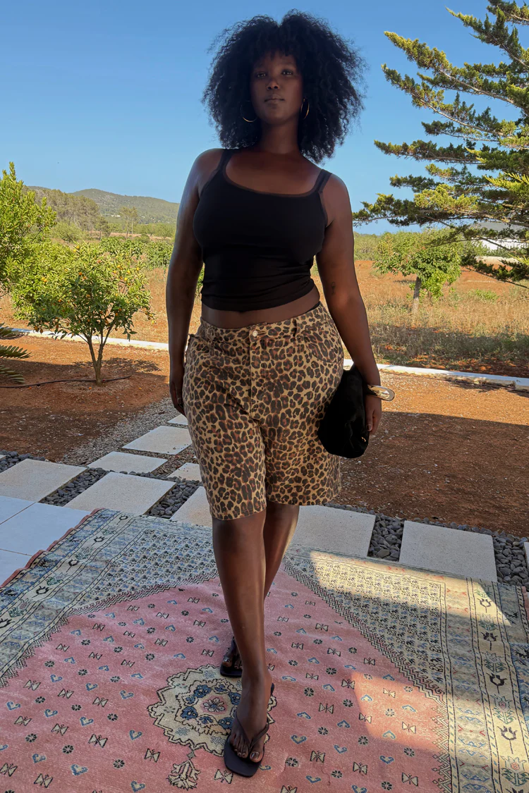 Leopard Lucia Scallop Pocket Long Shorts - Image 6