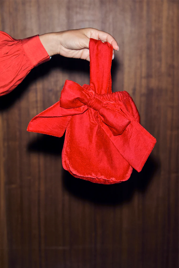 Red Velvet Bow Bag - Image 3