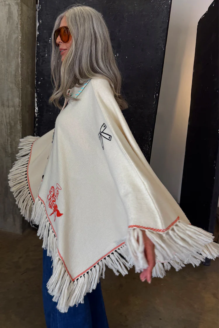 Western Knitted Cape - Image 11
