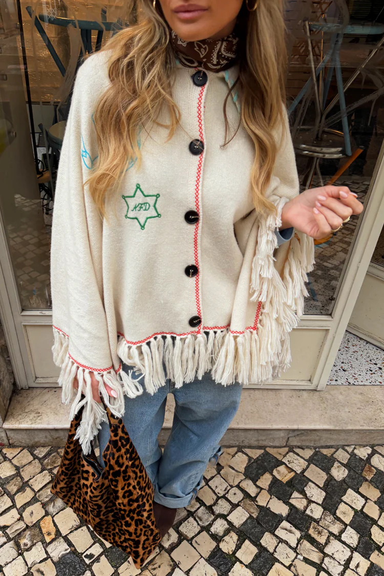 Western Knitted Cape - Image 5