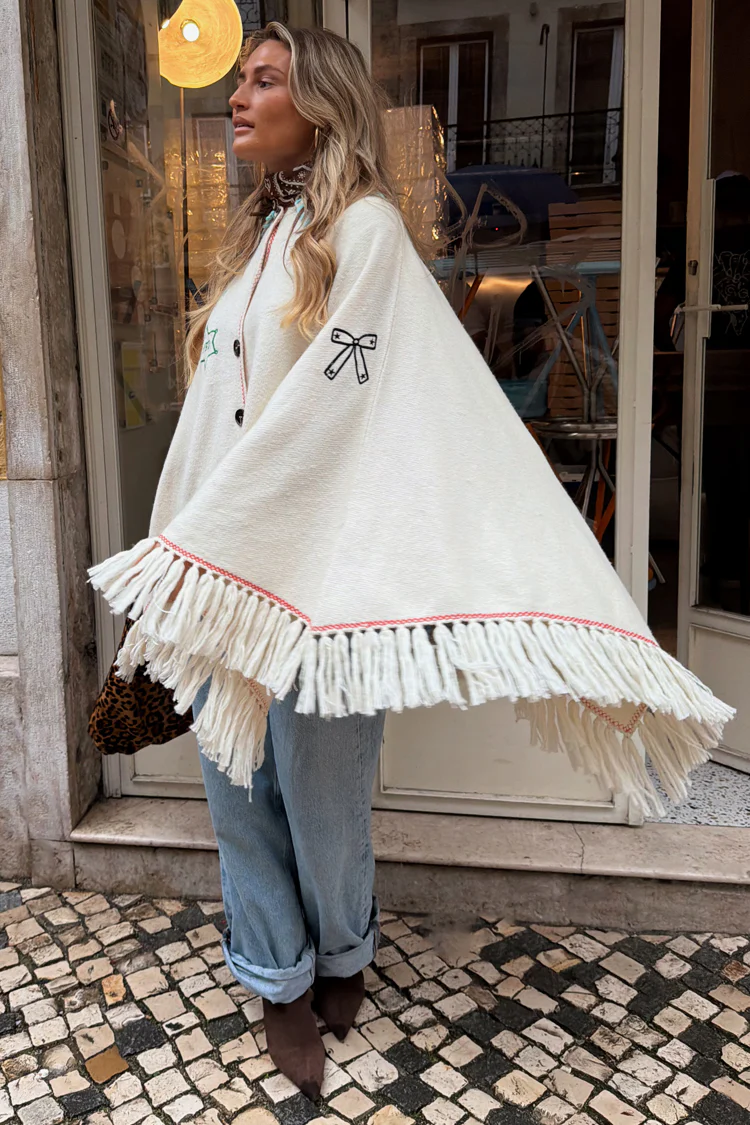 Western Knitted Cape - Image 7
