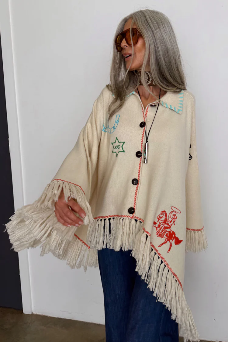 Western Knitted Cape - Image 9