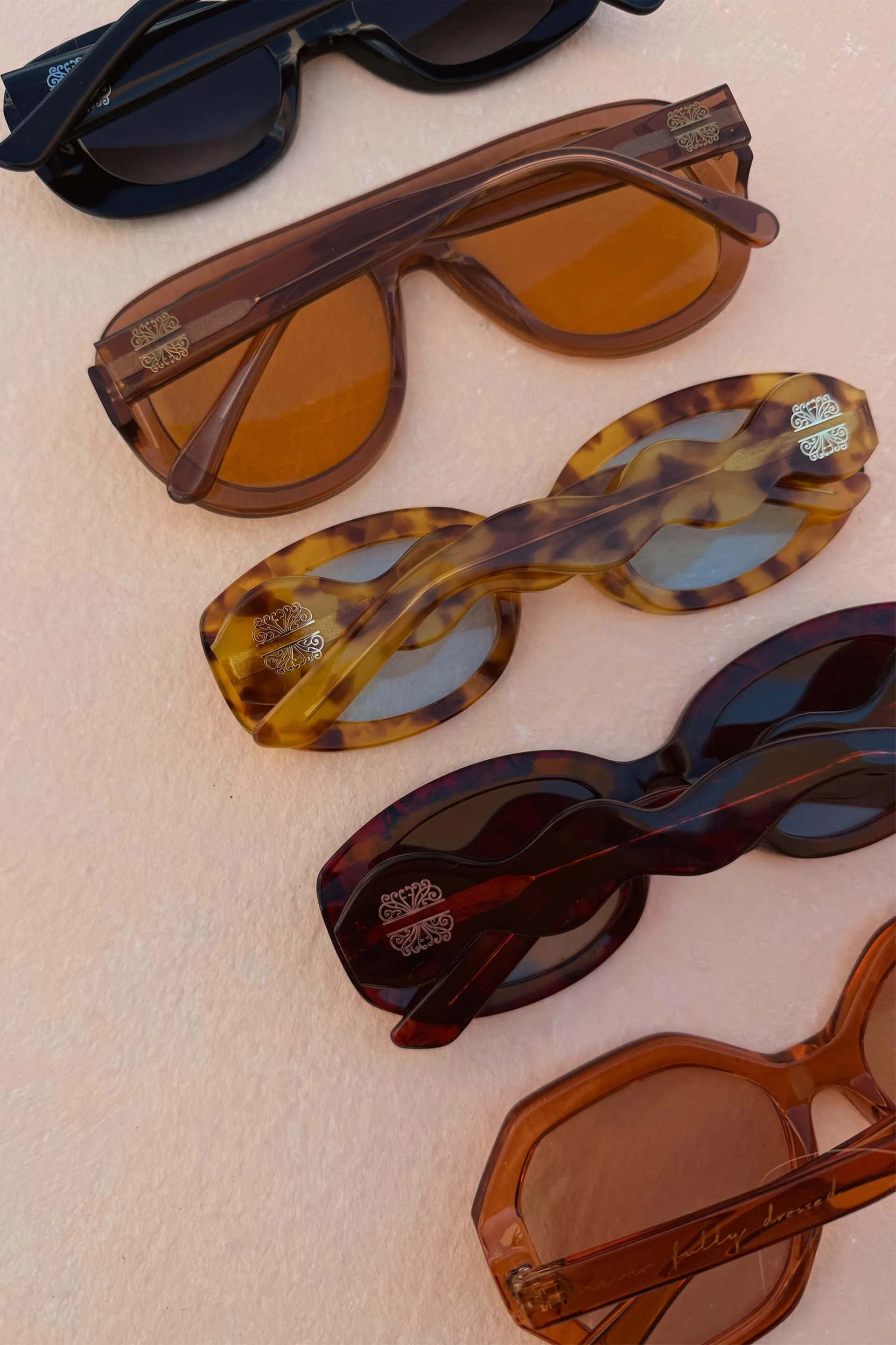 Yellow Tort Wiggle Arm Sunglasses - Image 4